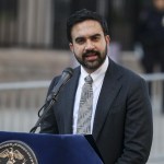 El alcalde de Nueva York explica en video en español a los inmigrantes cómo actuar ante el ICE