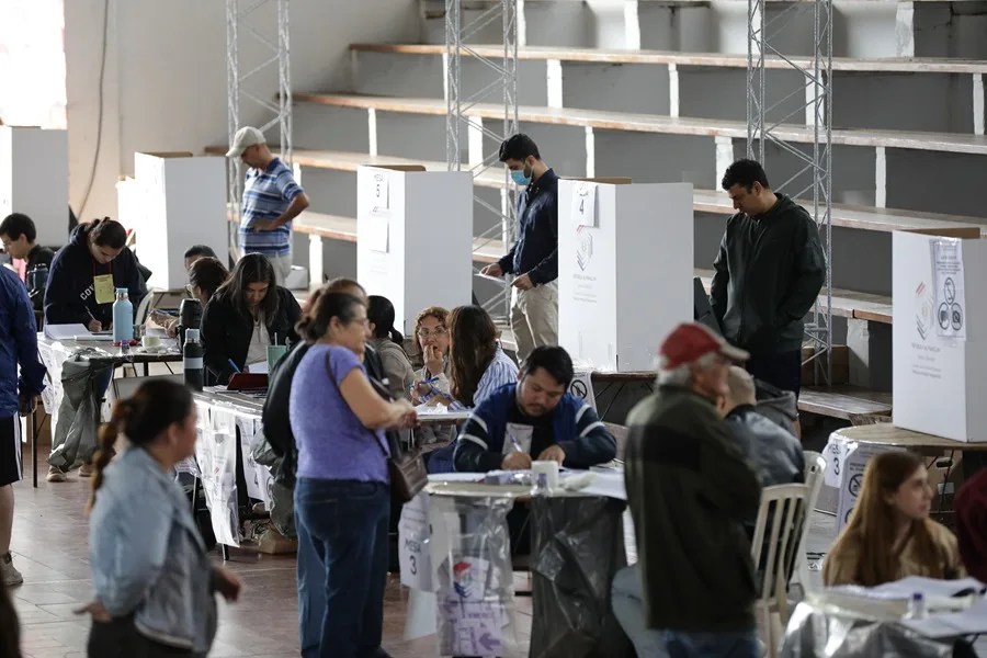El Partido Colorado conserva el poder local en Paraguay pero sufre en las ciudades principales