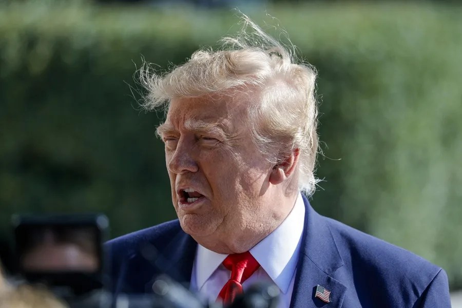 Trump afirma que los buques de EEUU "pasarán" por Cuba tras la guerra en Irán