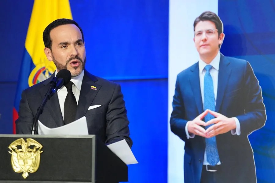 De la Espriella se compromete a "cazar" a los responsables del asesinato de Miguel Uribe Turbay