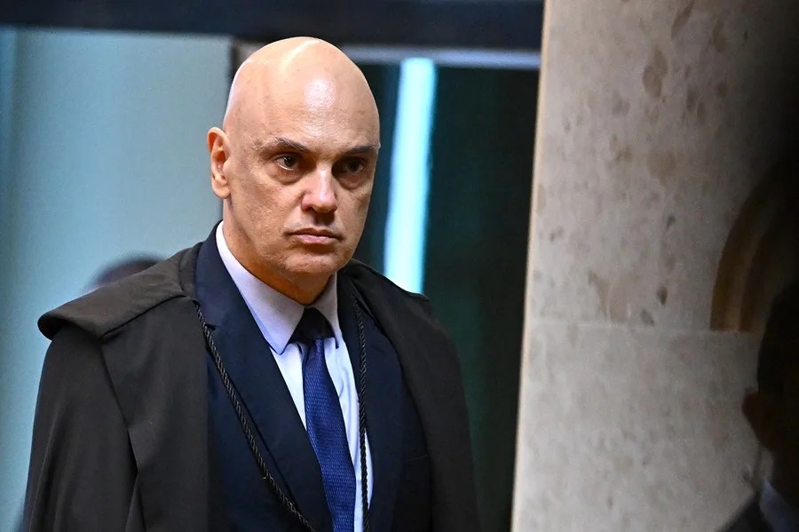 La campaña de Bolsonaro advierte al Supremo de posibles destituciones de jueces