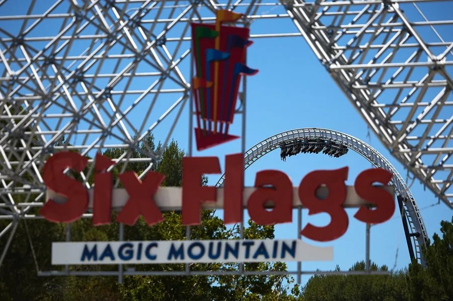 Six Flags cierra 10 montañas rusas en EE.UU. y Canadá tras la muerte de un visitante en Georgia