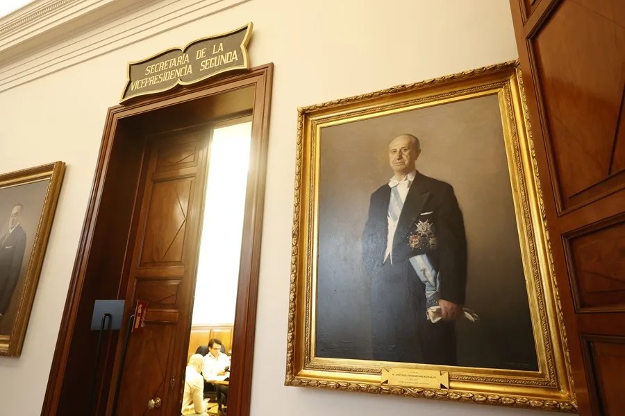 Retrato de Antonio Iturmendi Bañales, presidente de las Cortes (1965-1969), en la galería de retratos del Congreso, 13 octubre 2026
