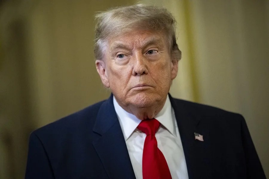 Trump sugiere que se debería "disparar" a quienes filtran información clasificada en Estados Unidos
