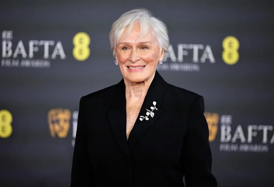 Glenn Close envió un correo de madrugada a los Javis y terminó en 'La bola negra'