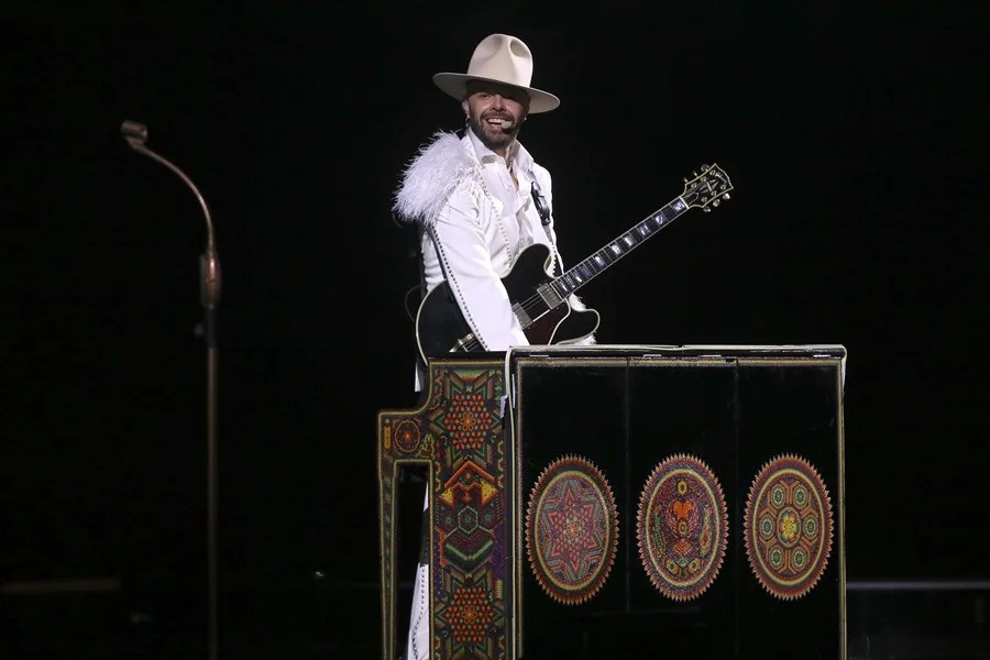 El mexicano Jesse Huerta anuncia su primer álbum como solista tras la salida temporal de Jesse y Joy