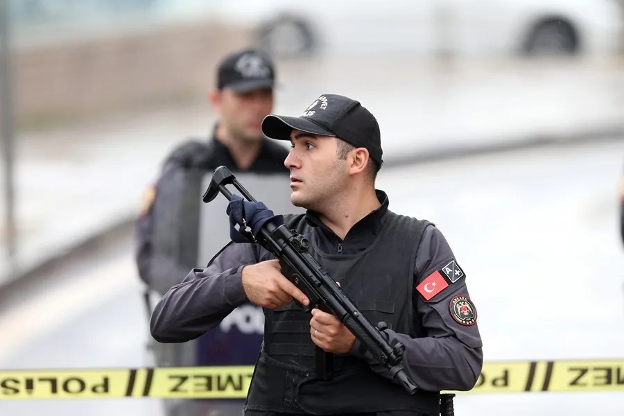 Policías turcos en un suceso