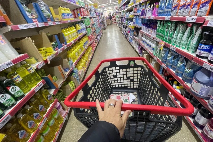Los precios al consumidor en Argentina se desaceleran al 33,4 % interanual en septiembre