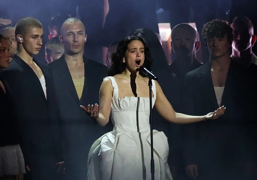 La cantante Rosalía, durante una actuación.