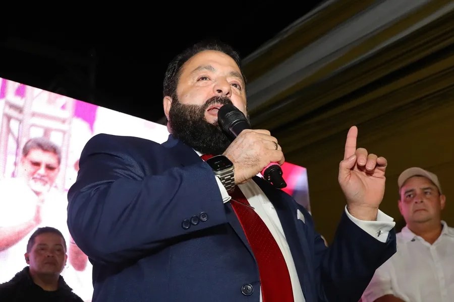 Ordenan capturar a Luis Redondo, exjefe del Parlamento hondureño, por no reconocer resultados electorales
