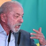 Lula eleva el tono contra Flávio Bolsonaro en una masiva marcha electoral en estado clave