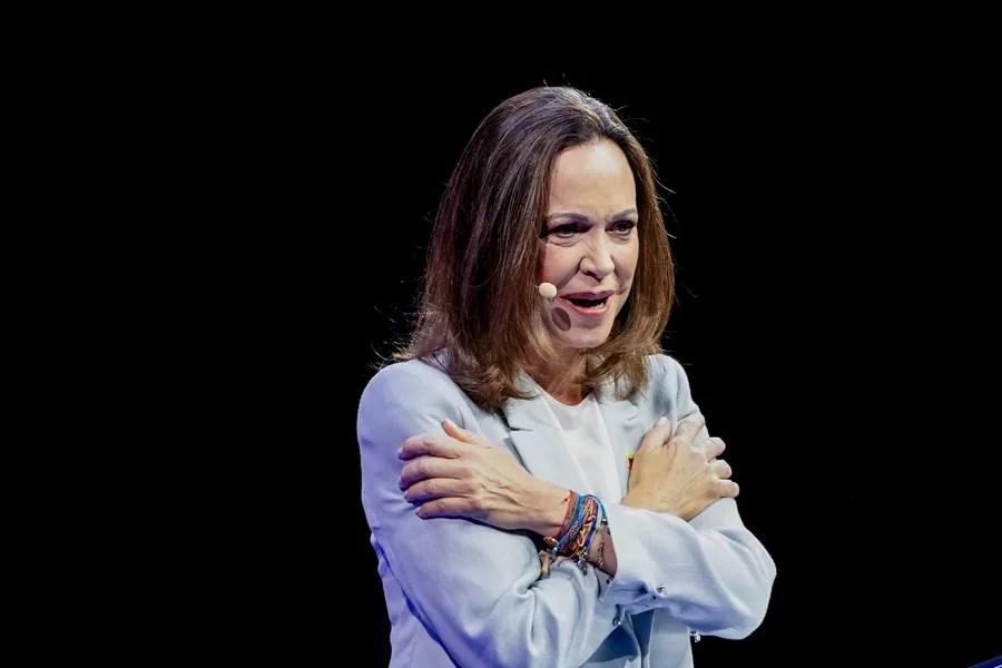 María Corina Machado reitera que regresará a Venezuela para "contribuir" a la transición