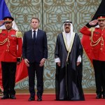 MACRON GIRA GOLFO PERSICO