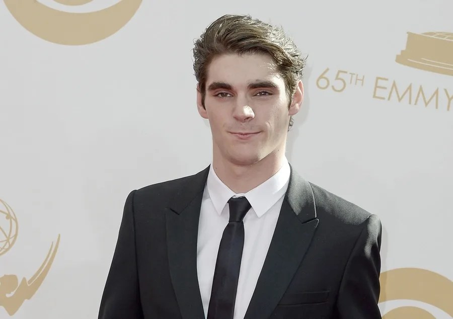Muere a los 34 años el actor RJ Mitte, hijo de Walter White en 'Breaking Bad'