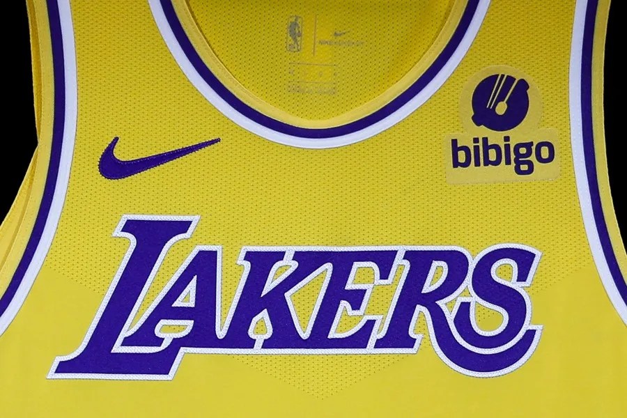 La familia Buss solicita desestimar demanda que impide la venta de acciones de los Lakers