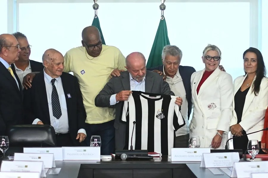 Lula renueva la concesión del Centro de Entrenamiento 'Rei Pelé' al Santos por 40 años más