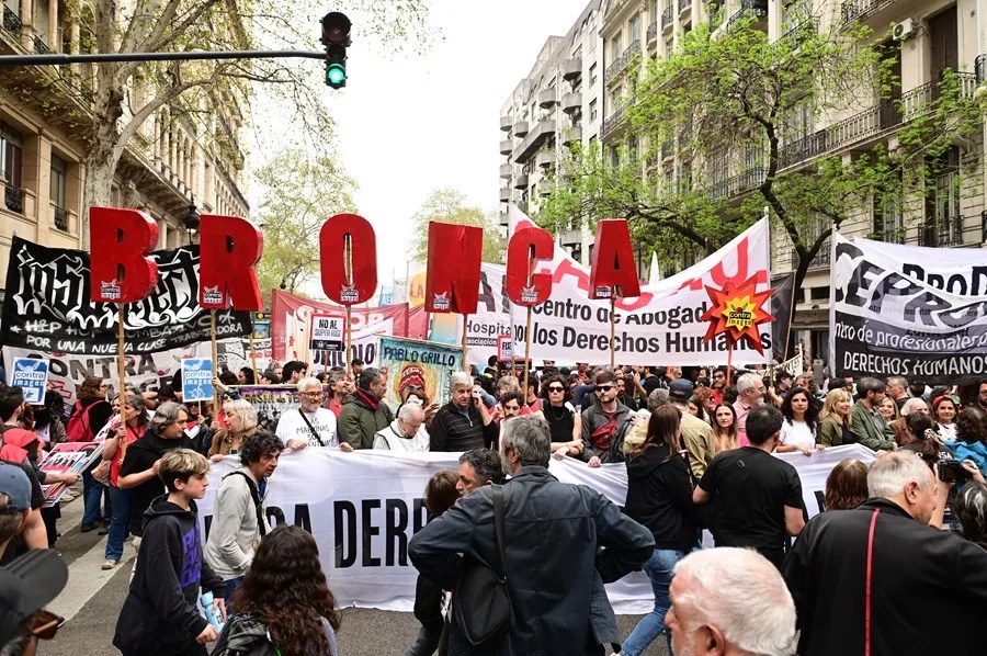 Casi 32.300 empresas cerraron en Argentina en lo que va del Gobierno de Milei