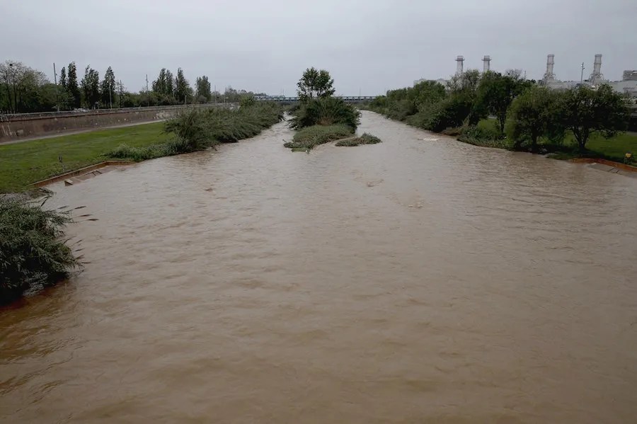 El río Besòs, en riesgo inminente de inundación con un caudal de 520 metros cúbicos