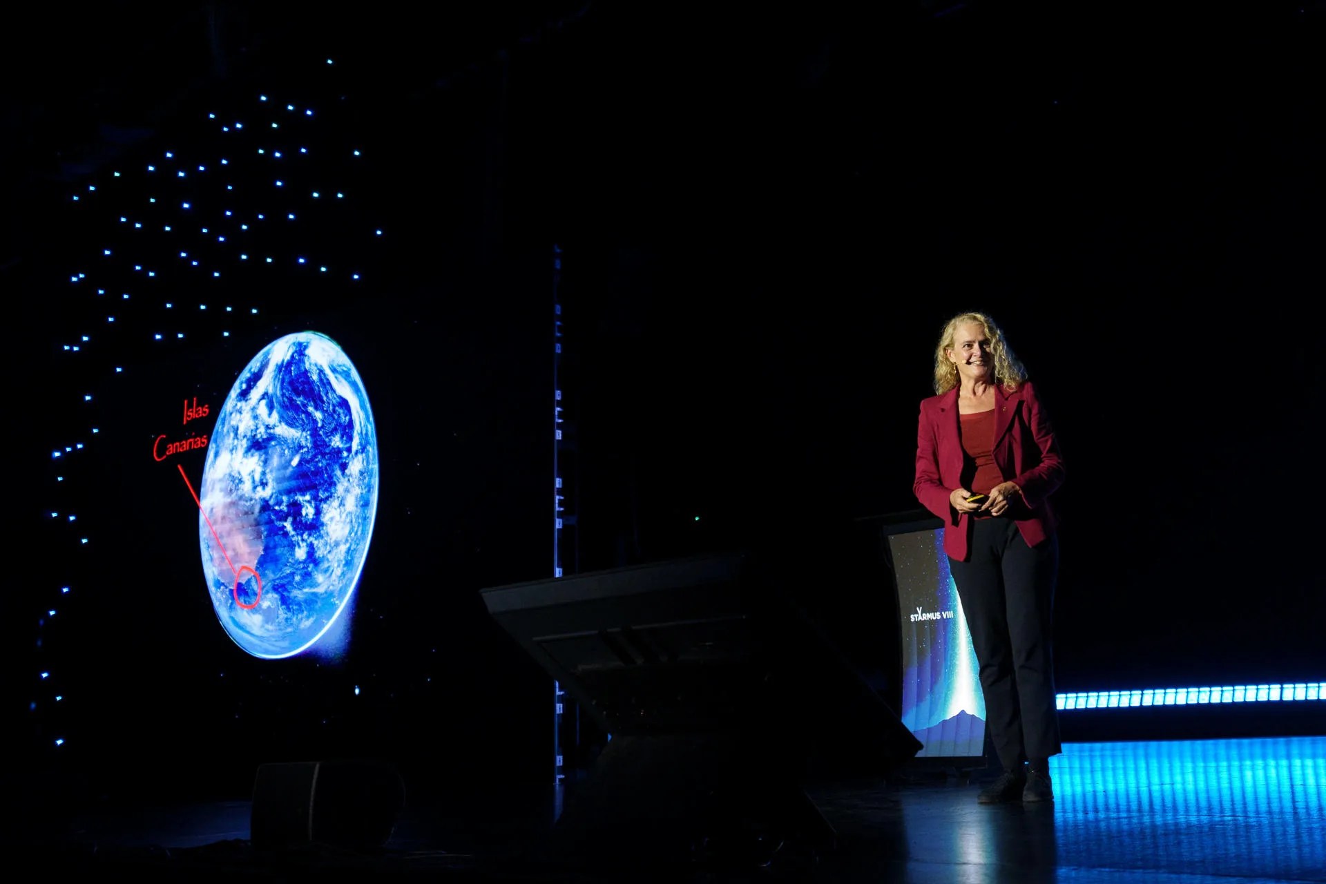 La ingeniera y astronauta canadiense Julie Payette durante su intervención en el festival científico Starmus 2026. EFE/Ramón de la Rocha