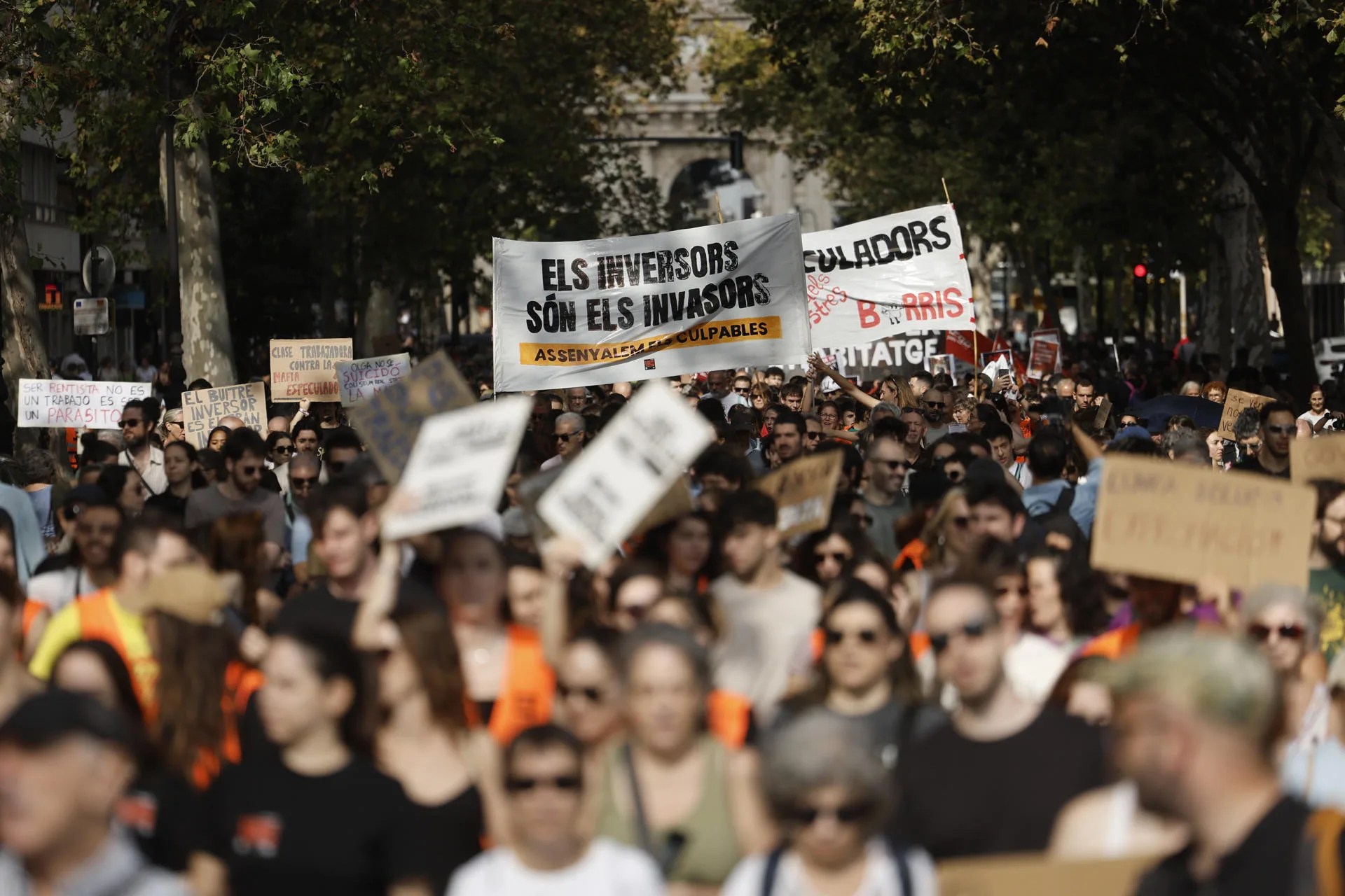 Manifestación en València por el derecho a la vivienda. EFE/ Kai Forsterling