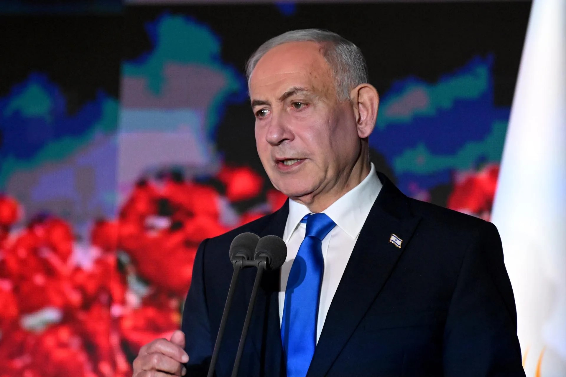 (FILE).- Israeli Prime Minister Benjamin Netanyahu speaks during a state memorial ceremony at Mount Herzl in Jerusalem, 05 October 2026. EFE/EPA/DEBBIE HILL / POOL