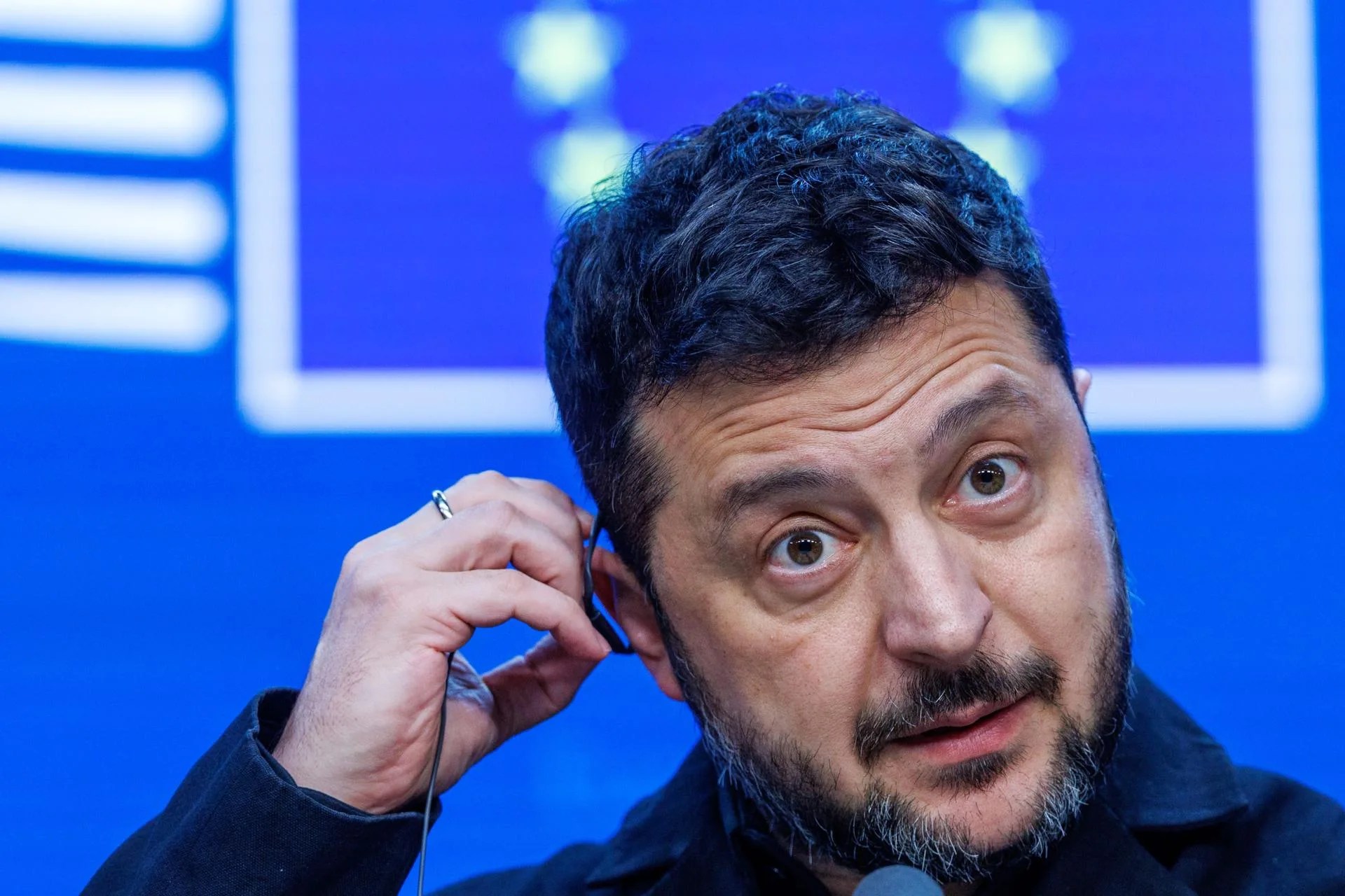 Brussels (Belgium), 16/10/2026.- Ukrainian President Volodymyr Zelensky addresses a press conference on the second day of a two-day European Council summit in Brussels, Belgium, 16 October 2026. European Union (EU) heads of state and government are meeting with Ukrainian President Zelensky as they focus on continued support for Ukraine, European defence and security, Russia-linked hybrid threats, migration, and the situation in the Middle East. (Bélgica, Ucrania, Bruselas) EFE/EPA/OLIVIER MATTHYS
