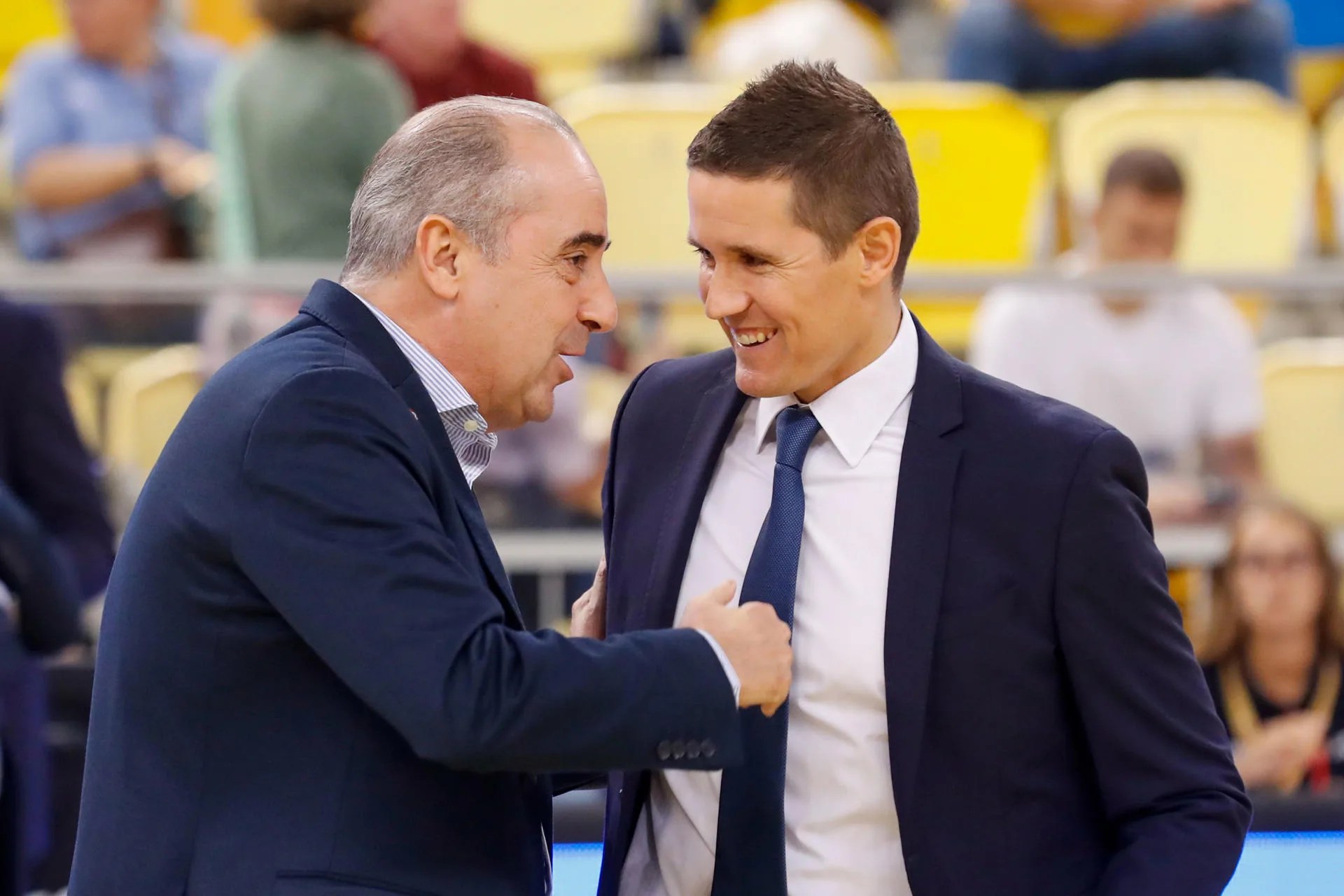 Foto de archivo de los entrenadores Txus Vidorreta y Jaka Lakovic, en la etapa del primero en La Laguna Tenerife y del segundo en el Gran Canaria. EFE/Elvira Urquijo A.