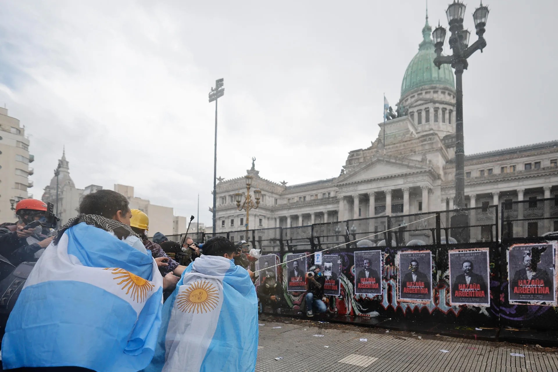 People take part in a protest against the government of Argentine President Javier Milei in Buenos Aires, Argentina, on Oct. 10, 2026. EFE/Juan Ignacio Roncoroni
