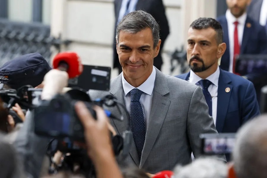 Gobierno adelanto elecciones