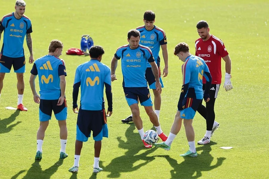 Entrenamiento de la selección en la Ciudad del Fútbol de Las Rozas.