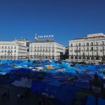 Ambiente en la acampada de protesta contra la crisis de la vivienda en la Puerta del Sol