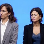 La ministra de Sanidad y portavoz de Más Madrid, Mónica García (izda) y la ministra de Juventud e Infancia, Sira Rego