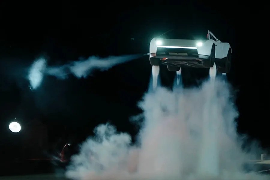 Tesla presenta un Roadster capaz de volar y acelerar de 0 a 100 km en menos de un segundo