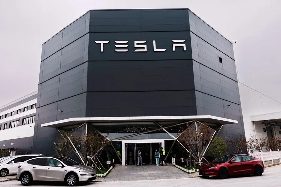 Tesla reduce un 19,5 % su beneficio hasta septiembre pese al aumento de los ingresos