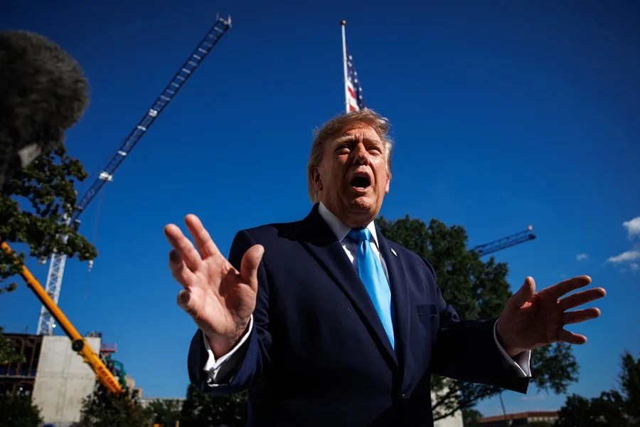 Trump dice que "todo saldrá bien" al ser preguntado si Machado debe regresar a Venezuela
