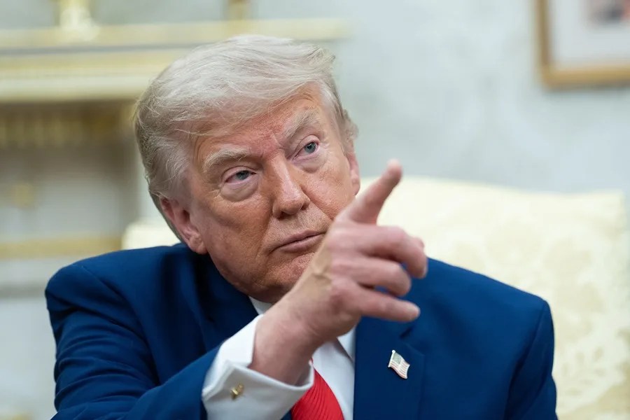 El Gobierno de Trump investiga si cadenas de televisión vulneraron leyes al boicotearlo