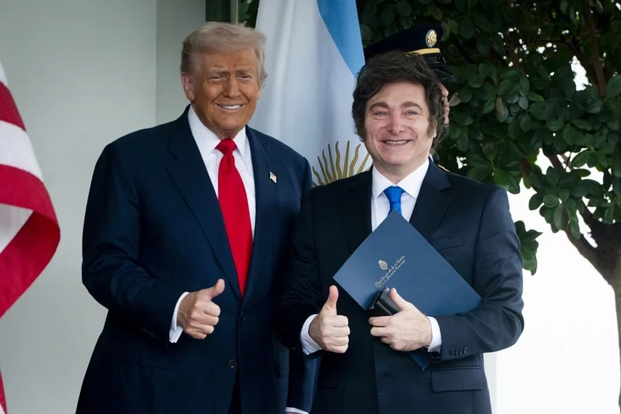 EE.UU. garantiza el respaldo económico a Milei y condiciona apoyo futuro a resultado electoral