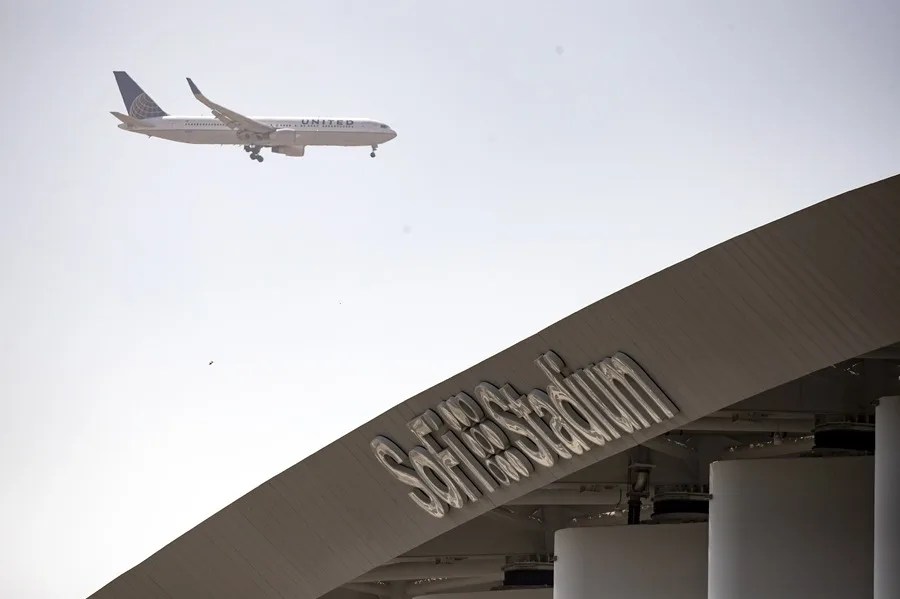 United Airlines gana el 8,5 % más en el tercer trimestre pese a gastar el 61,6 % más en combustible