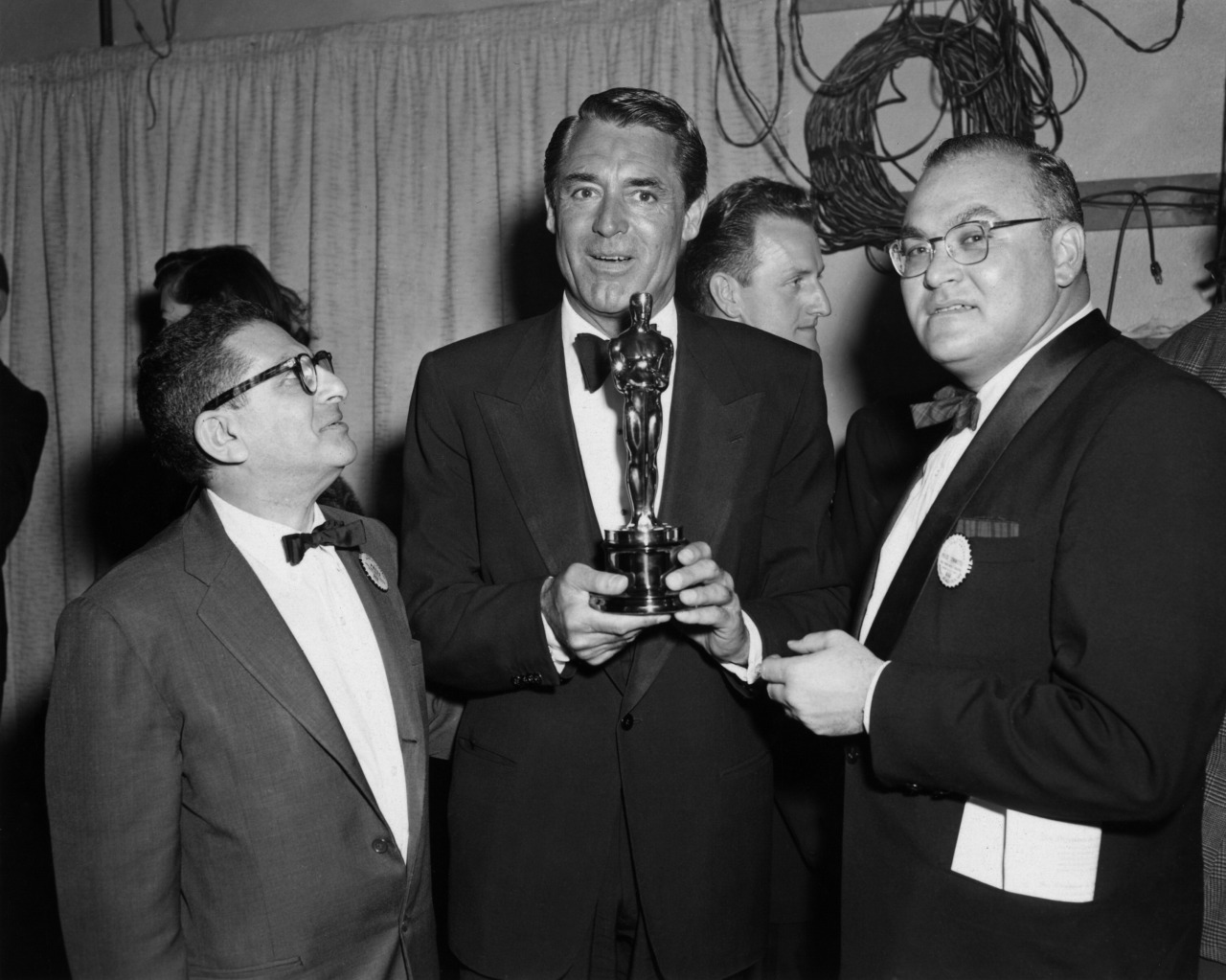 Cary Grant recebeu o prêmio por Ingrid Bergman