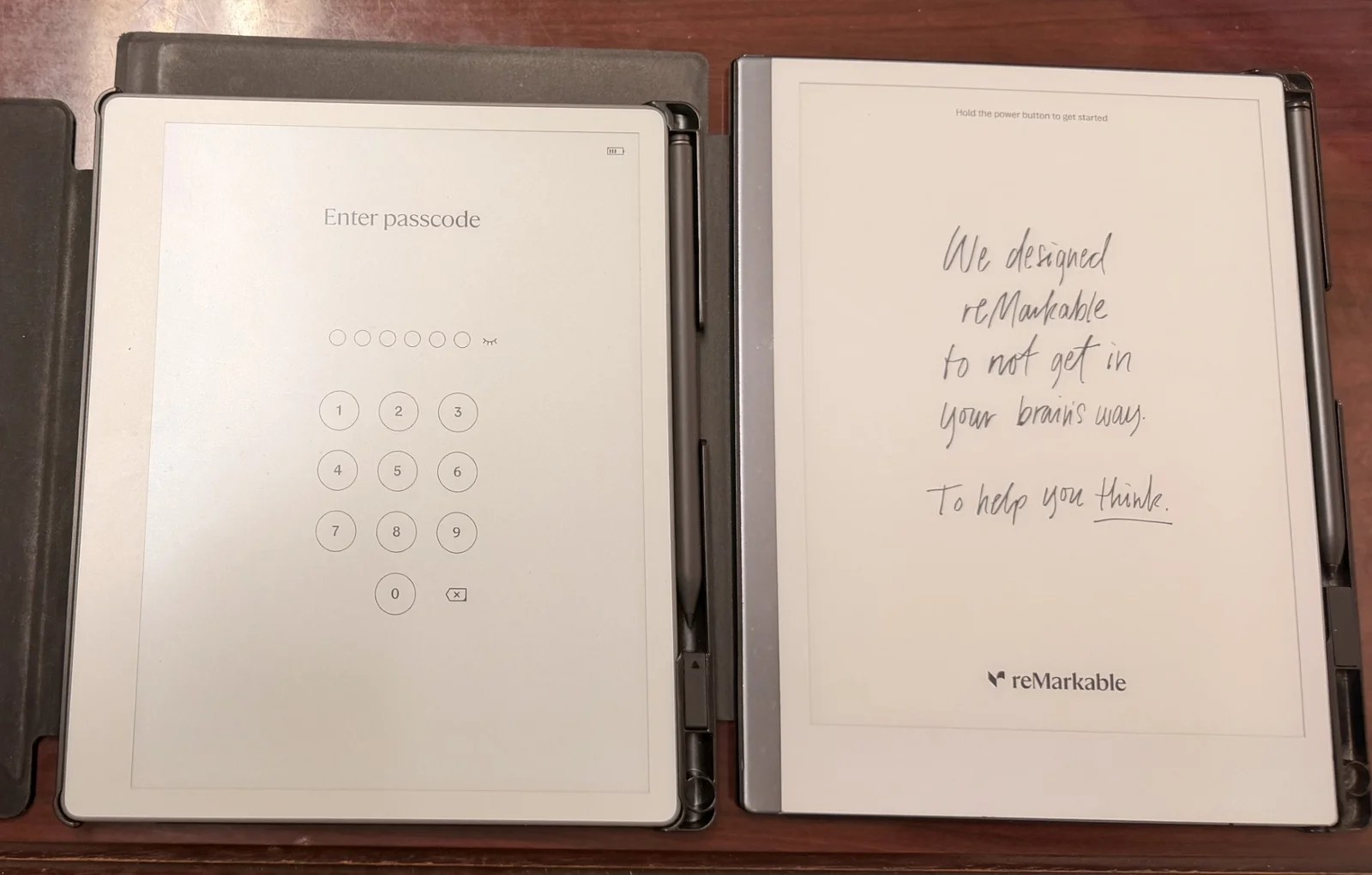 Size comparison of the reMarkable 2 and reMarkable Paper Pure