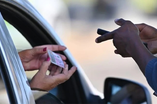 طريقة ترخيص سيارة زيرو من موبايلك
