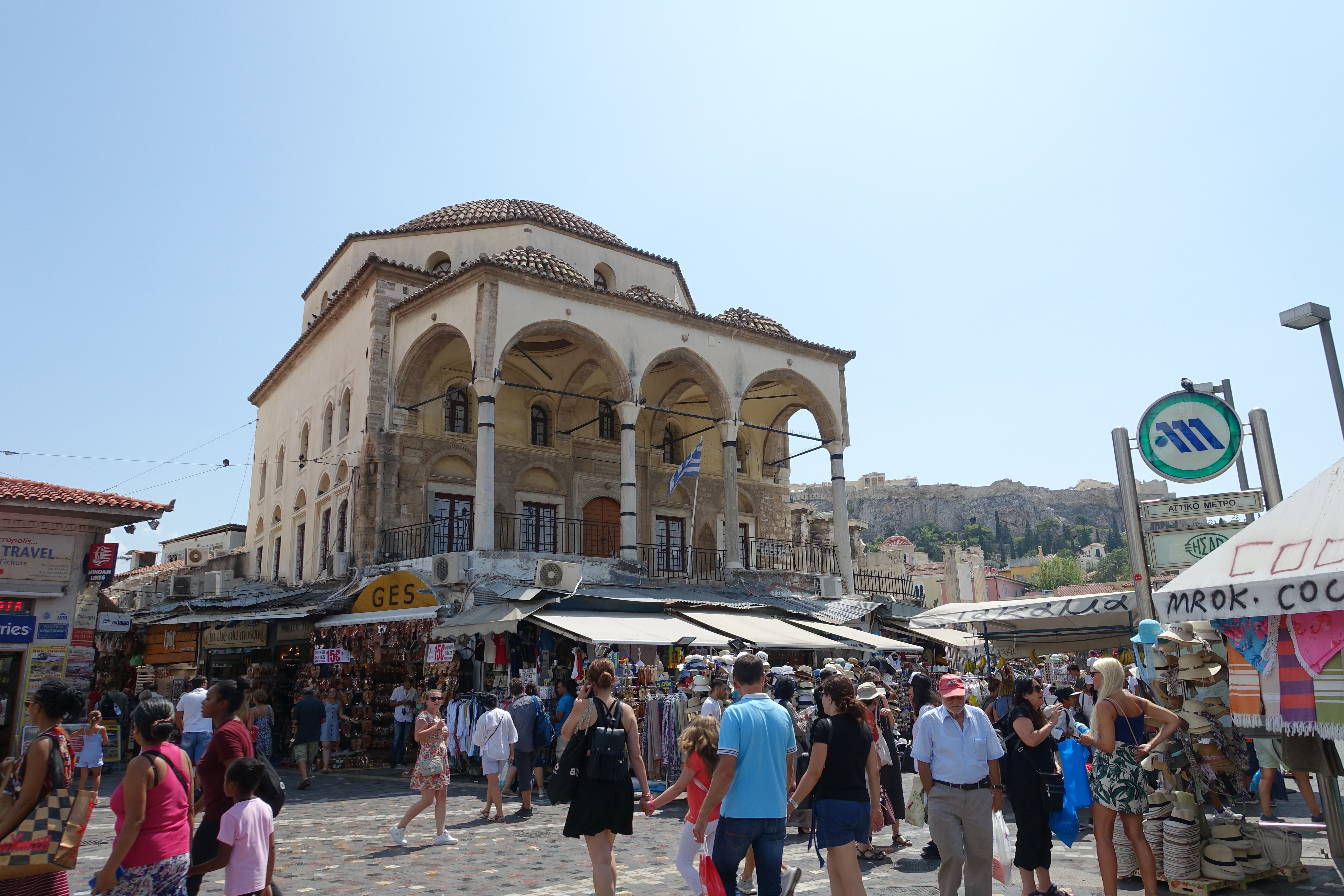 Eat or drink in the metro in athens. Athens Survival Guide And Safety Rules How They Steal From You Ego Diary Travel