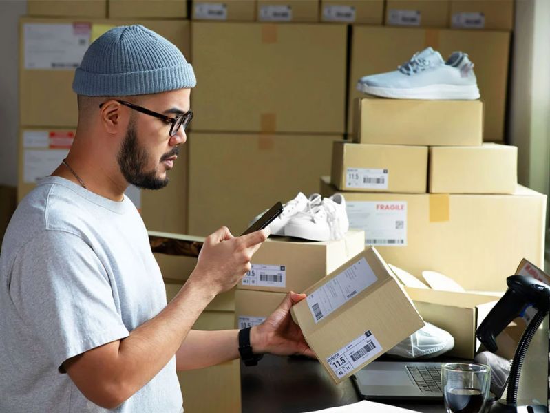 Connecting Ecommerce 3pls Fulfillment Ehub - Light Illustration Collection - Full HD Quality