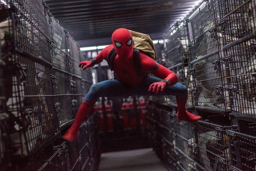トム・ホランド主演『スパイダーマン』新作、“ヒーロー気取り”15歳