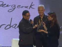 Mahfud MD Dinilai Sindir Gibran Di Acara Najwa Shihab, Netizen: Sekelas Pak Mahfud Kayak Bocah, Panik Kah?