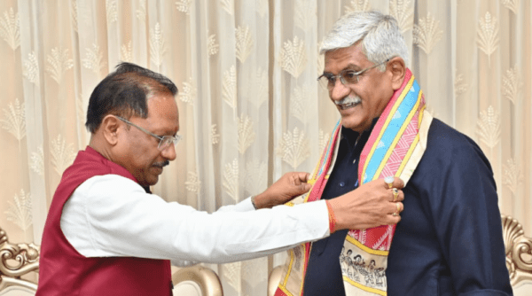 Courtesy Meeting: Union Tourism and Culture Minister Gajendra Singh Shekhawat paid a courtesy visit to Chief Minister Vishnu Deo Sai.