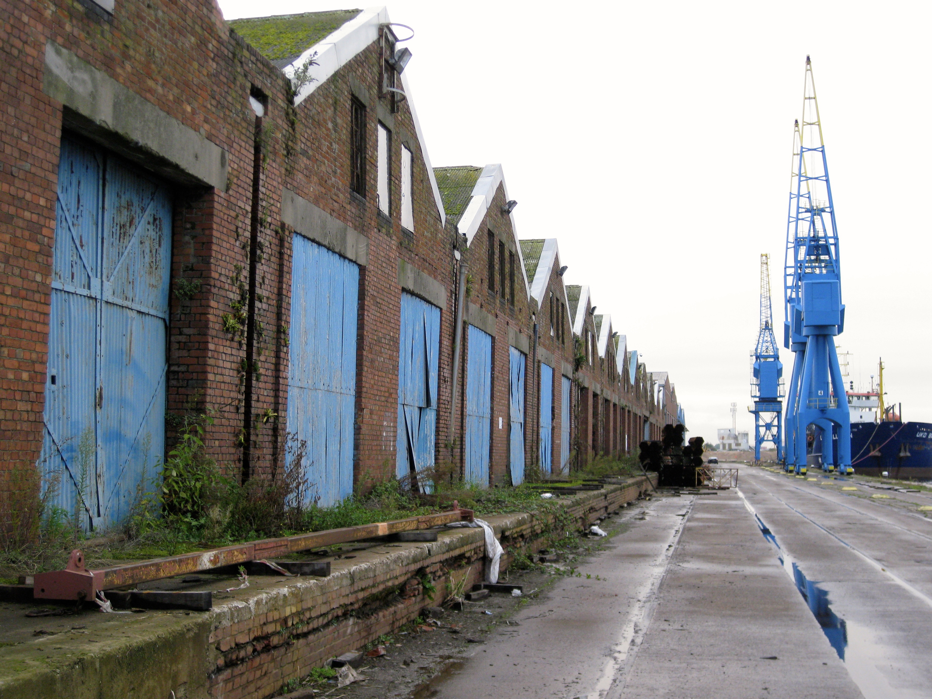 Tinglados de los muelles de Cardiff, Gales