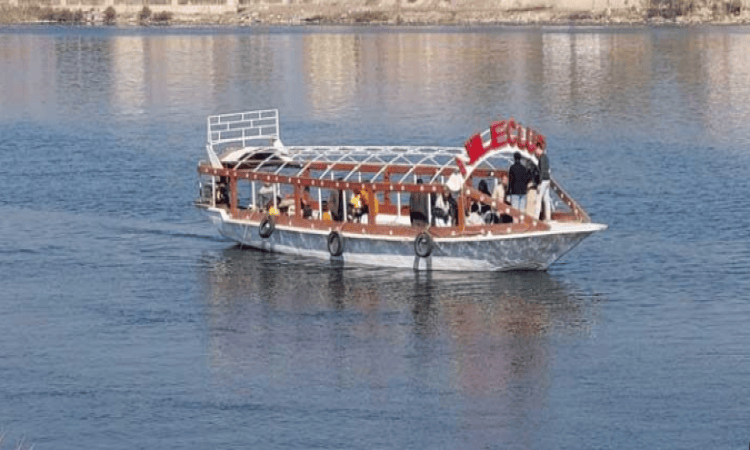 مركب نهري
