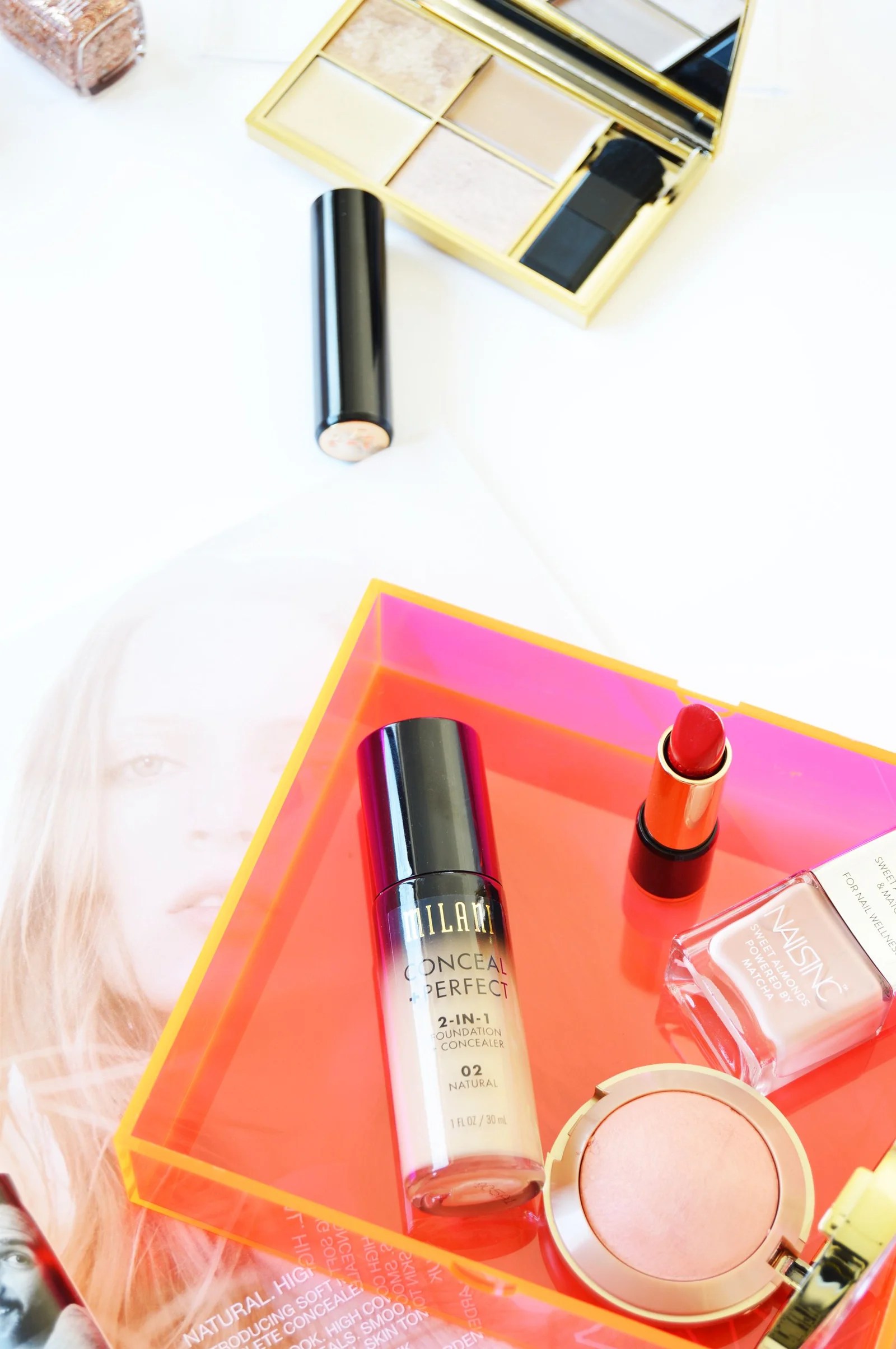 Makeup trends change a lot and one of the main influencers is the fashion week. To find out more about the fashion week inspired makeup trends for spring 2017 check out the post.