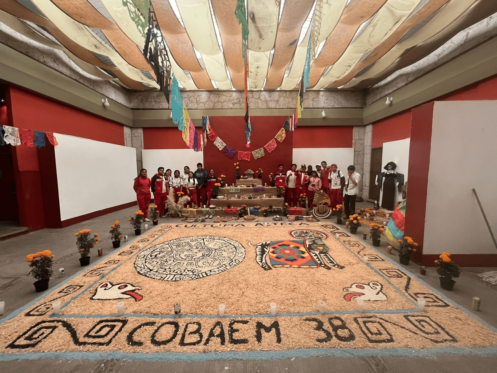 Sorprende el COBAEM 38 con su ofrenda en el Museo Regional de Acambay